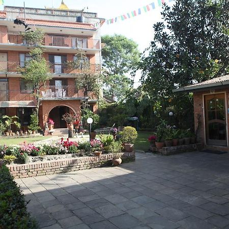 Maya Guest House Thimi Екстер'єр фото