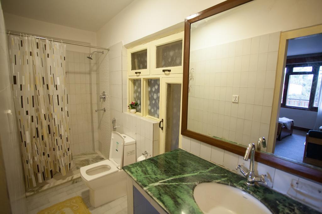 Maya Guest House Thimi Екстер'єр фото