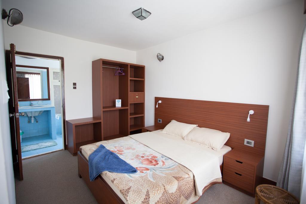 Maya Guest House Thimi Екстер'єр фото