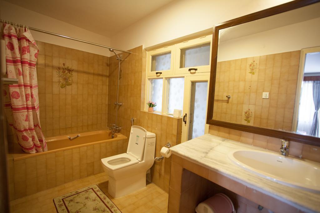 Maya Guest House Thimi Екстер'єр фото